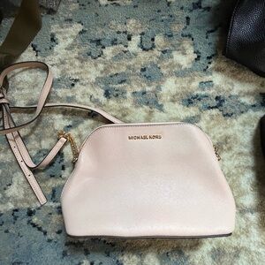 Michael Kors, pink blush, Crossbody bag pocketbook Gold Chain Clutch